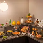 Hotel Le Marquis By Inwood Hotels