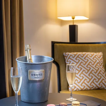 Hotel Le Marquis By Inwood 4*